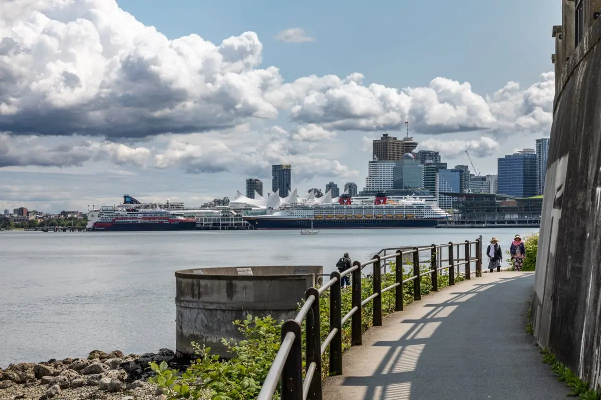 Vancouver City Private Tour — photo 4